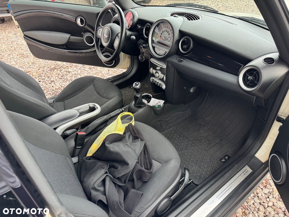 MINI ONE Standard - 7