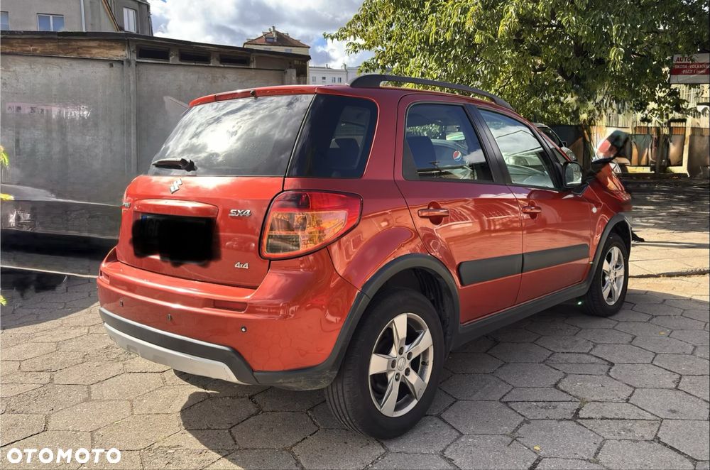 Suzuki SX4 - 4