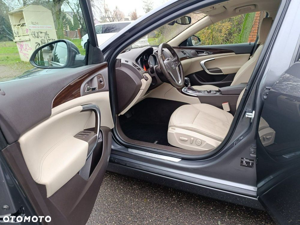 Opel Insignia - 18