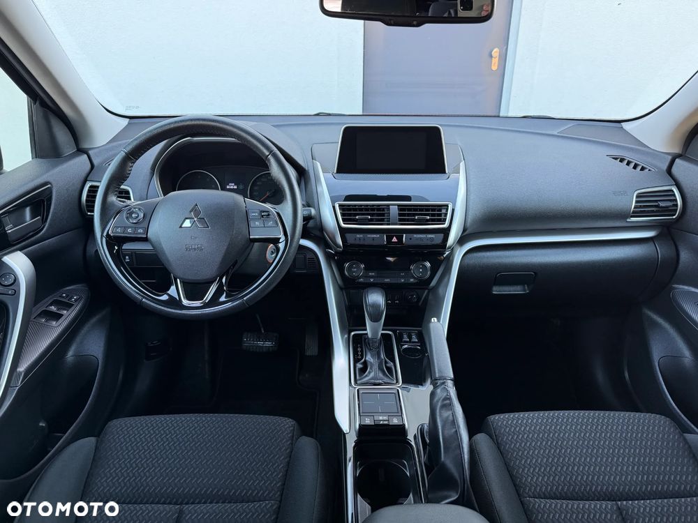 Mitsubishi Eclipse Cross - 6