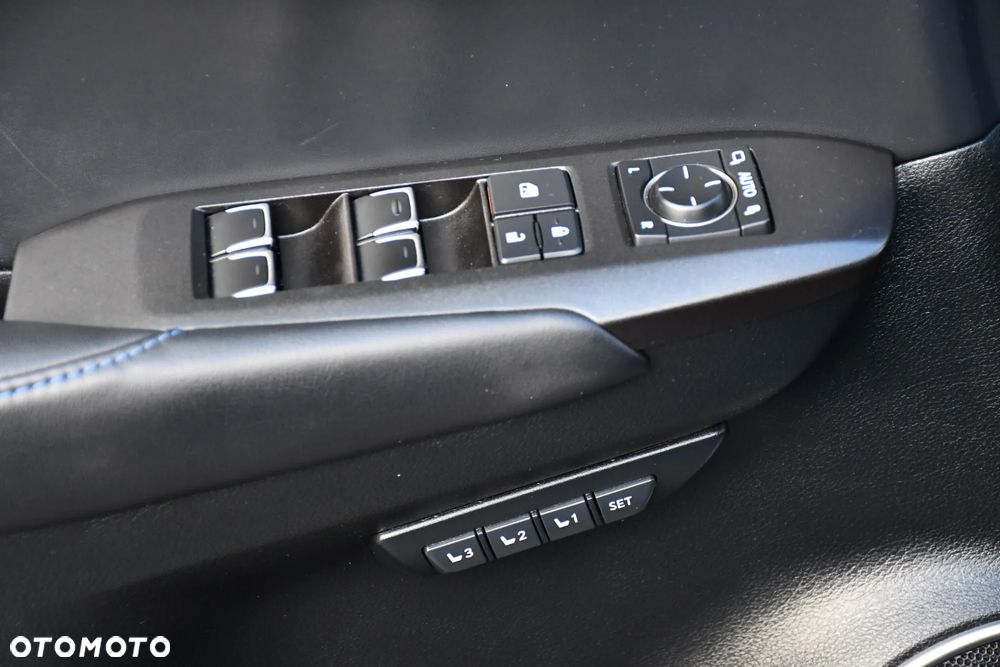 Lexus NX 300h E-FOUR F SPORT - 33