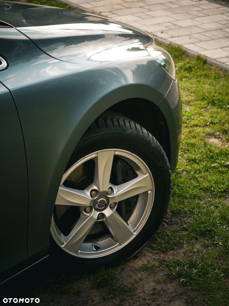 Volvo V40 D4 Summum - 8
