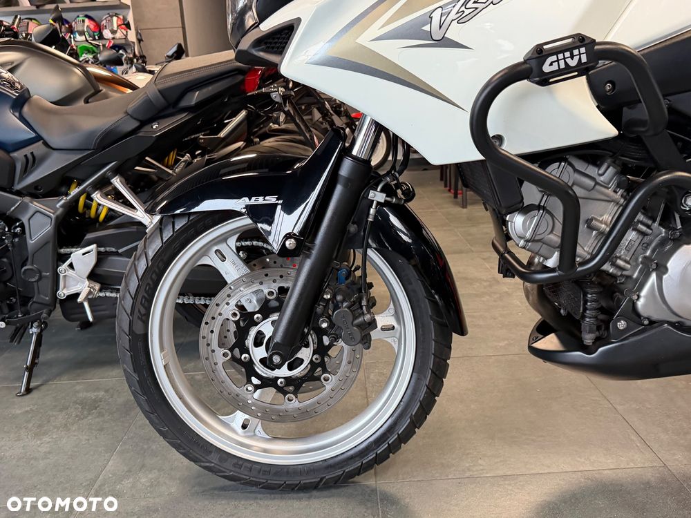 Suzuki V-STROM - 40