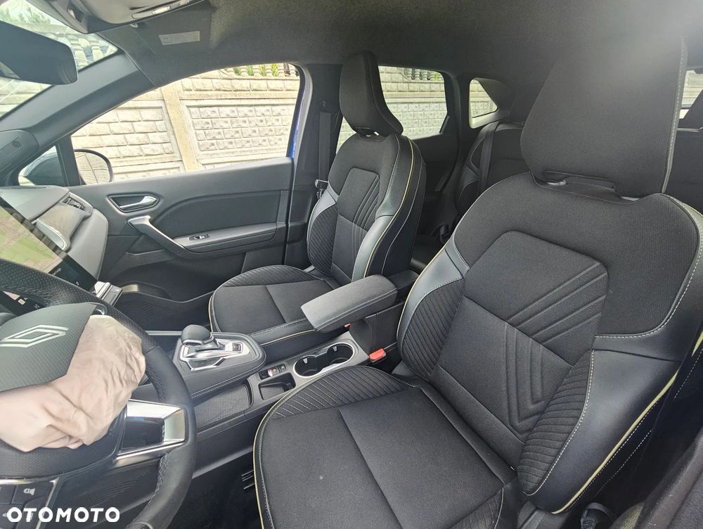 Renault Symbioz 1.6 E-Tech Full Hybrid 145 Iconic - 9