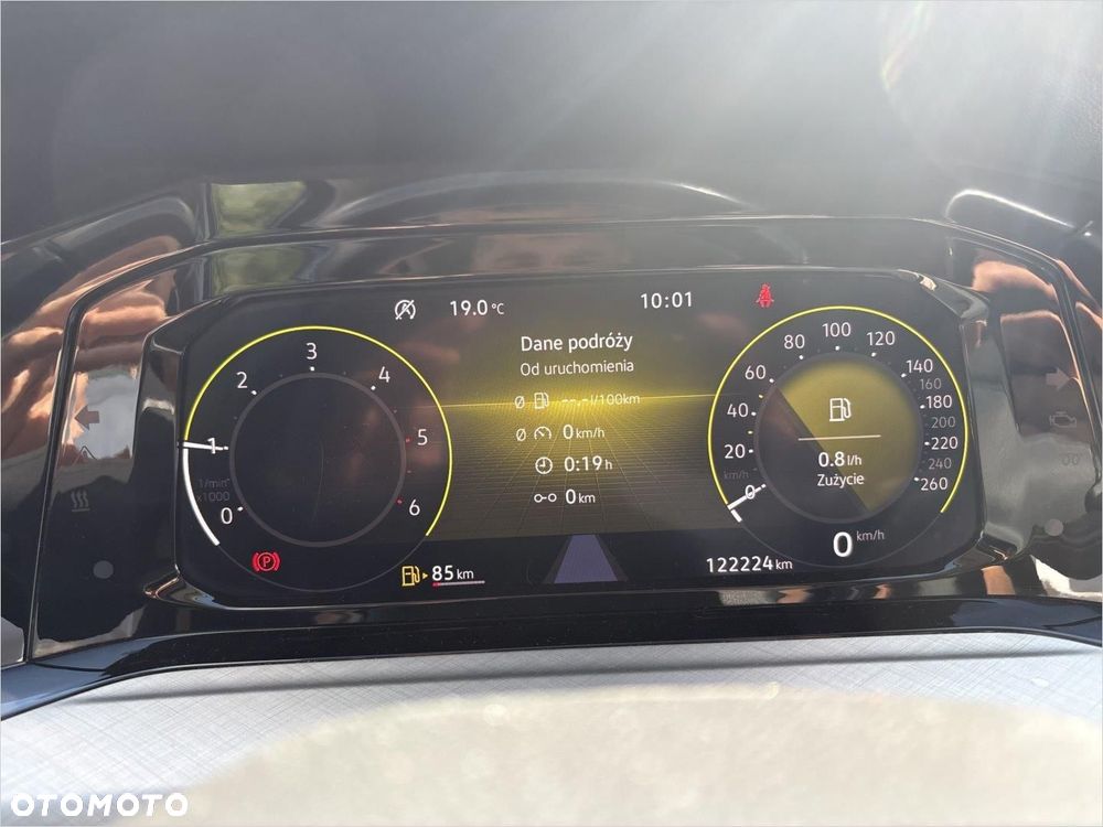 Volkswagen Golf 2.0 TDI Life - 12