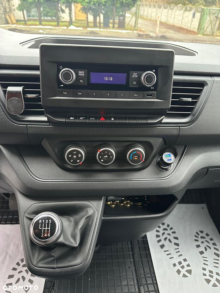 Renault Trafic 2.0 dCi Escapade - 13