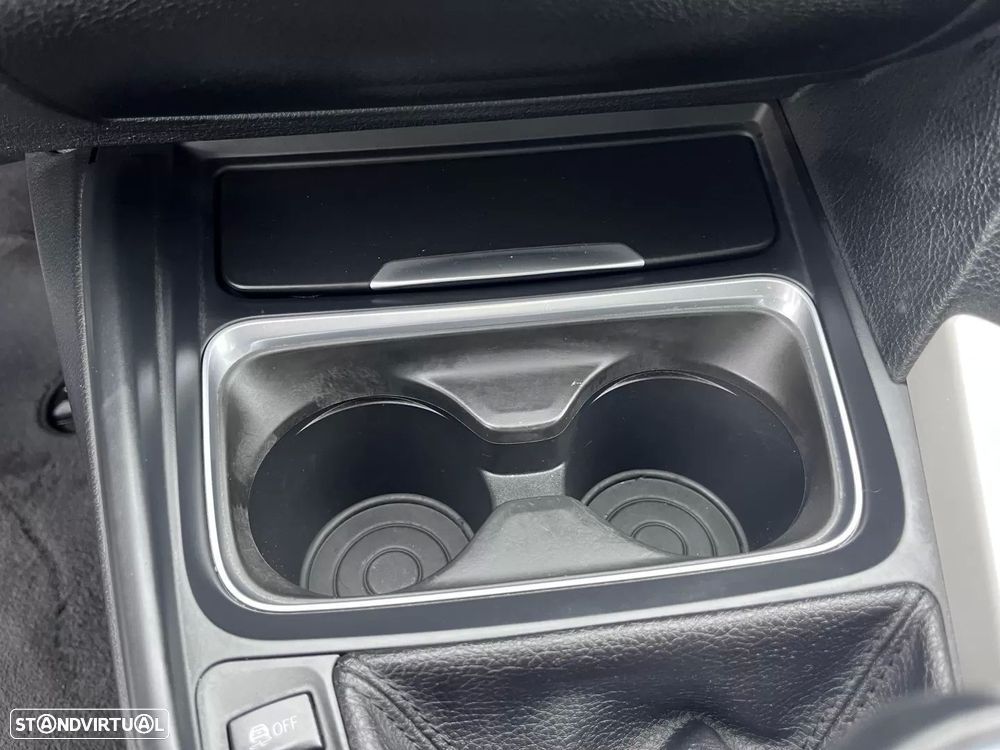 BMW 320 d Touring Sport Line - 35