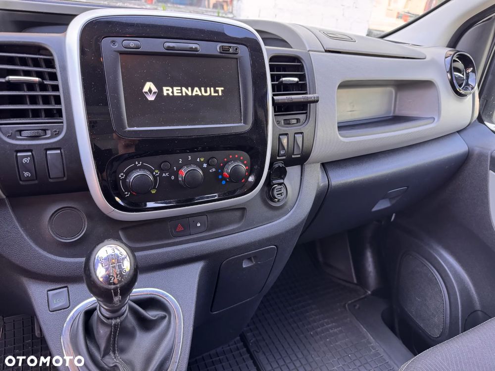 Renault Trafic III - 11