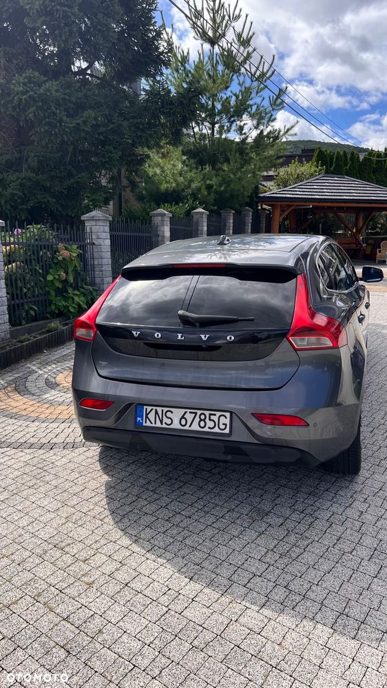 Volvo V40 D2 Momentum - 4