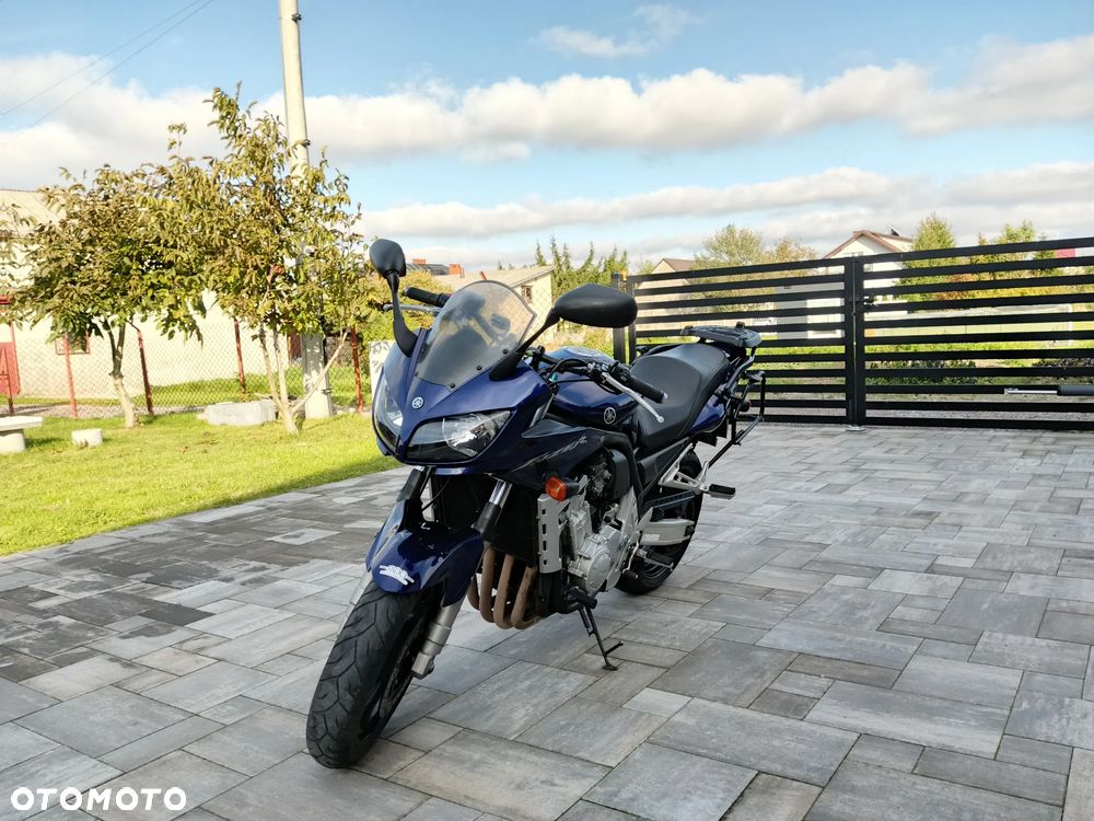 Yamaha FZS - 1