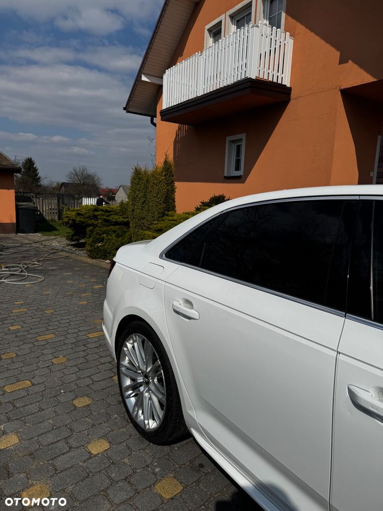 Audi A4 Limousine 2.0 TFSI ultra S tronic design - 30