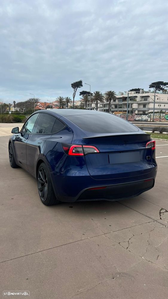 Tesla Model Y Long Range Dual Motor AWD - 4