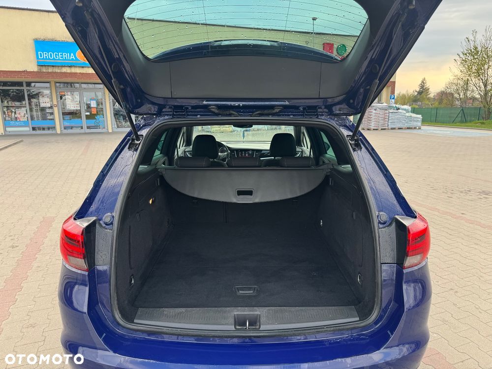 Opel Astra 1.6 CDTI Elite S&S - 26