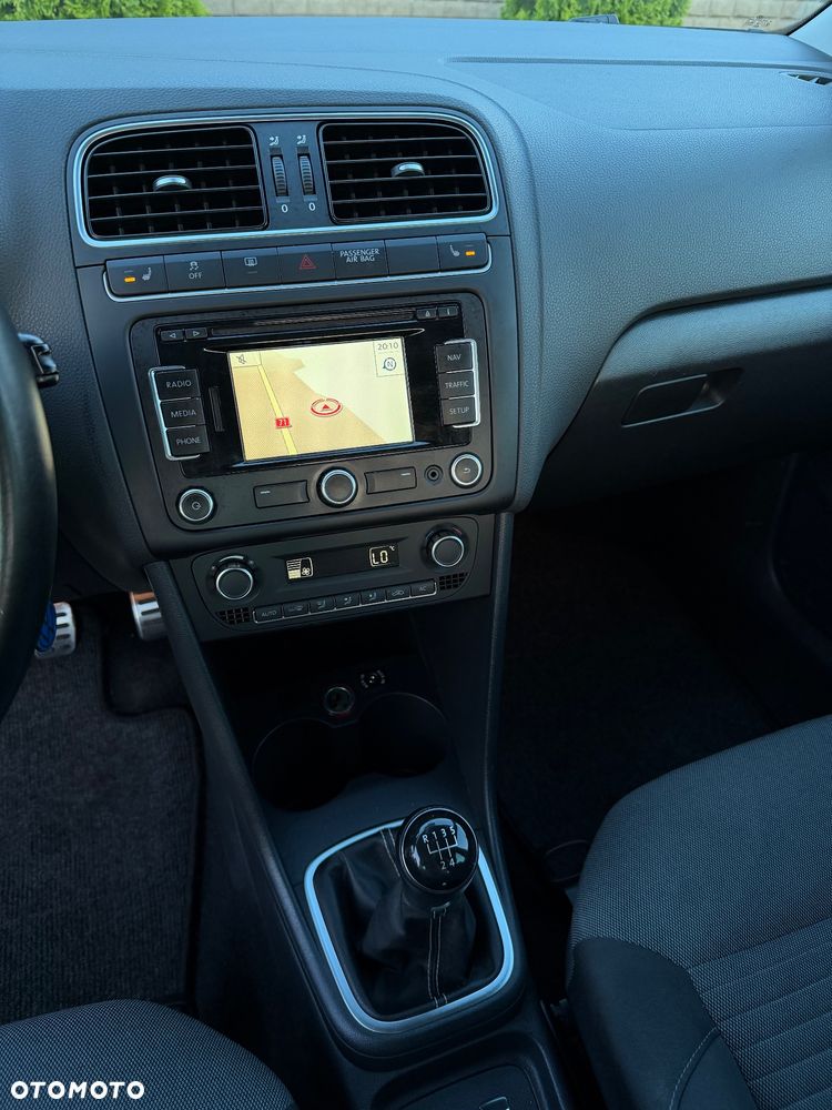 Volkswagen Polo 1.4 16V Highline Optimum - 19