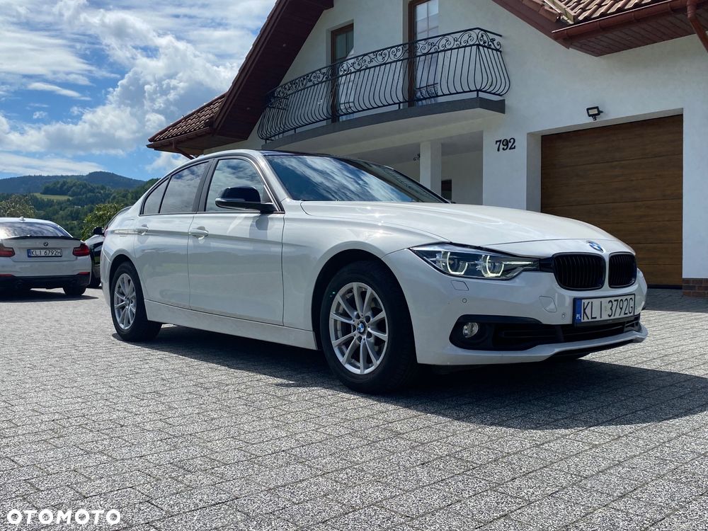 BMW Seria 3 318i - 3