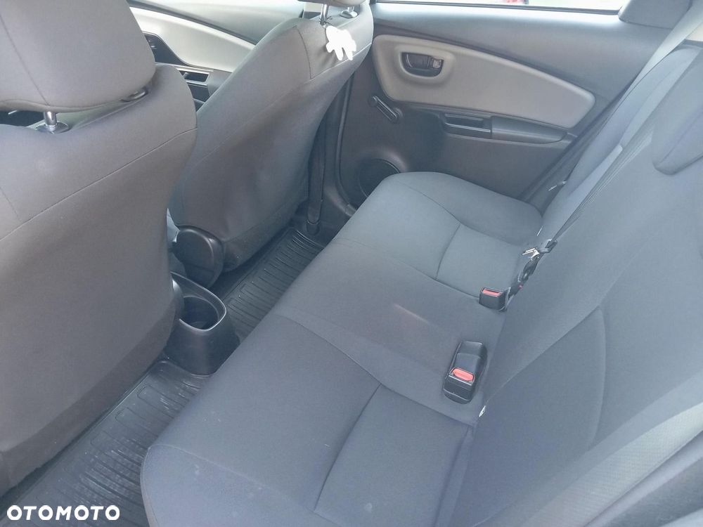 Toyota Yaris - 11
