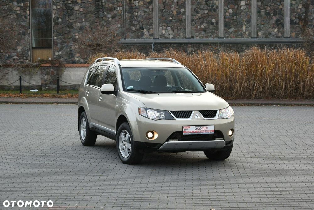 Mitsubishi Outlander - 5