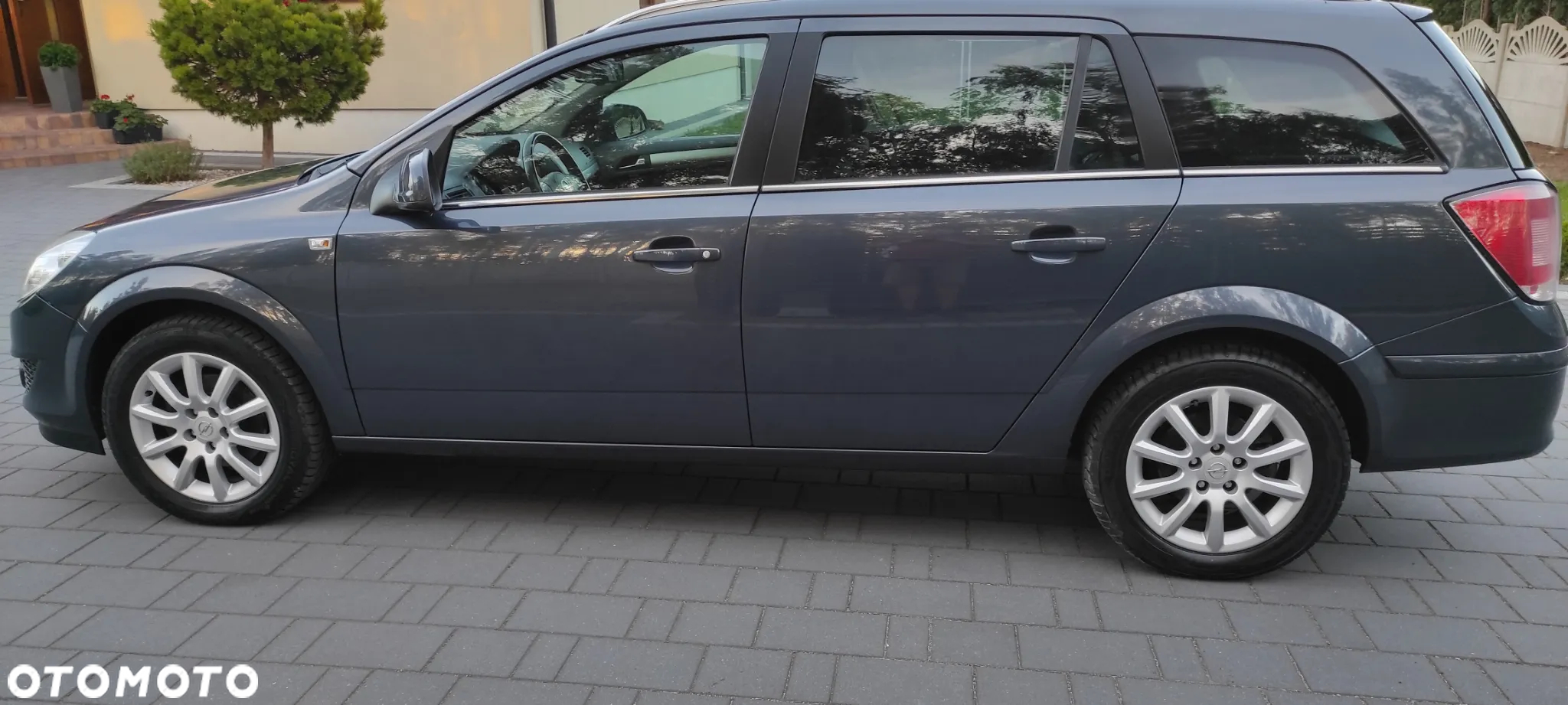 Opel Astra 1.6 - 9
