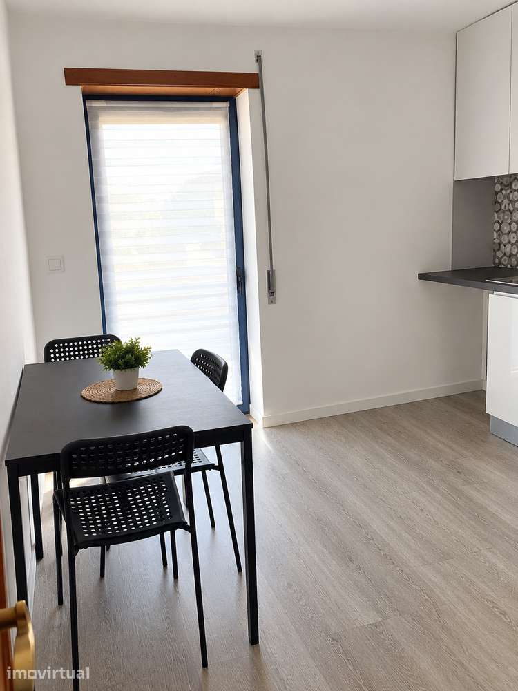 Apartamento duplex com renovação e garagem em Coimbra. - Grande imagem: 2/13
