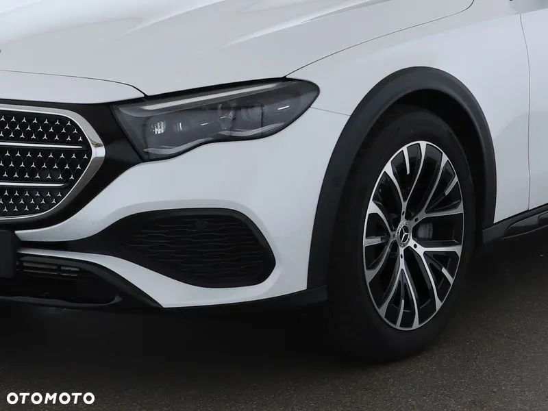 Mercedes-Benz Klasa E 300 de PHEV 4-Matic All-Terrain Avantgarde 9G-Tronic - 4