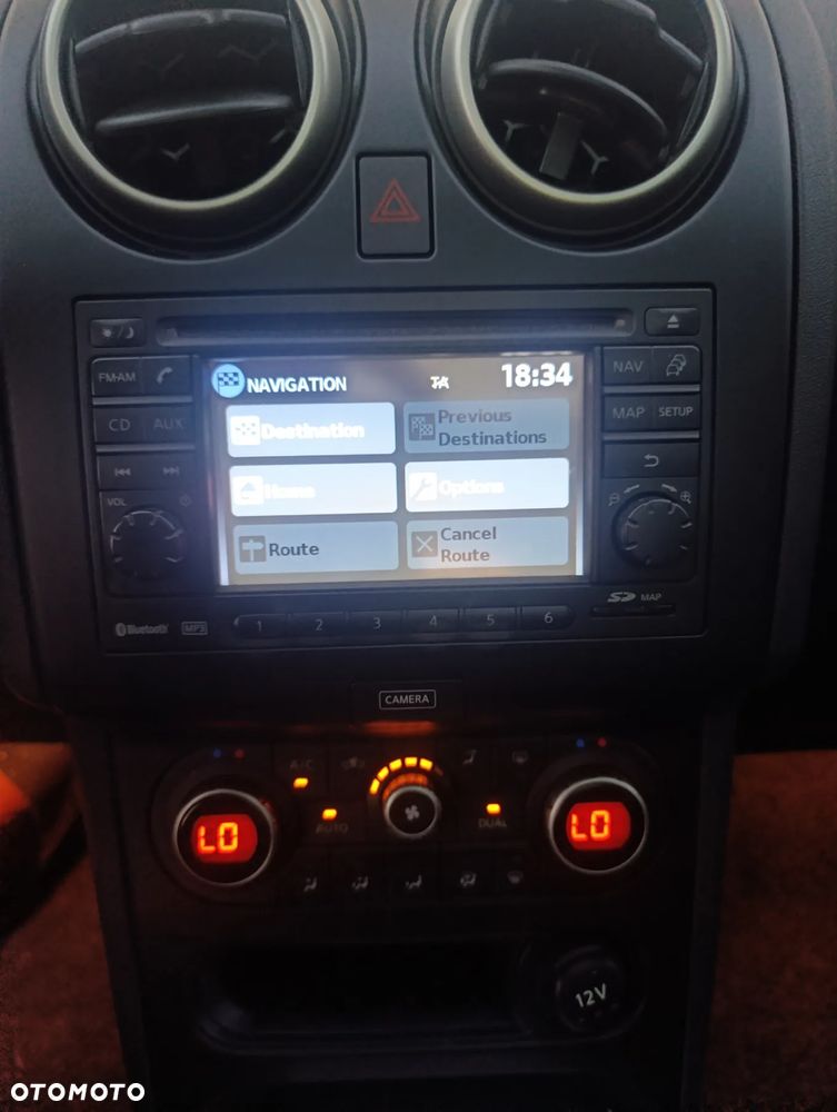 Nissan Qashqai 2.0 dCi 4 x 4 DPF tekna - 11