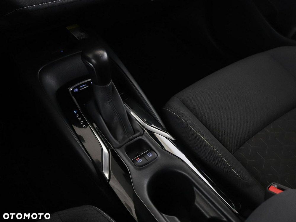 Toyota Corolla 1.8 Hybrid Comfort - 29