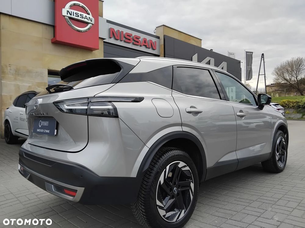 Nissan Qashqai 1.3 DIG-T MHEV N-Connecta Xtronic - 4