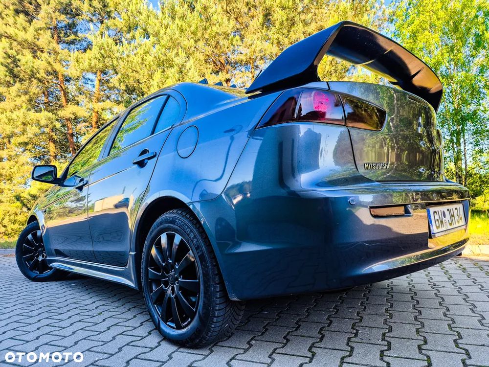Mitsubishi Lancer 1.8 Intense - 12