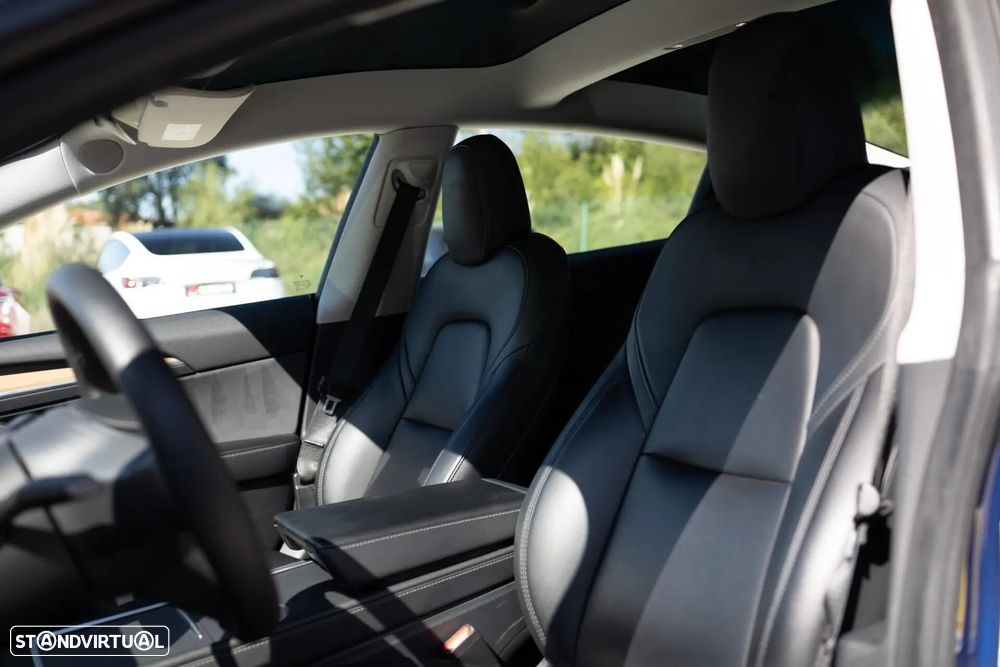 Tesla Model 3 Long-Range Dual Motor AWD - 11