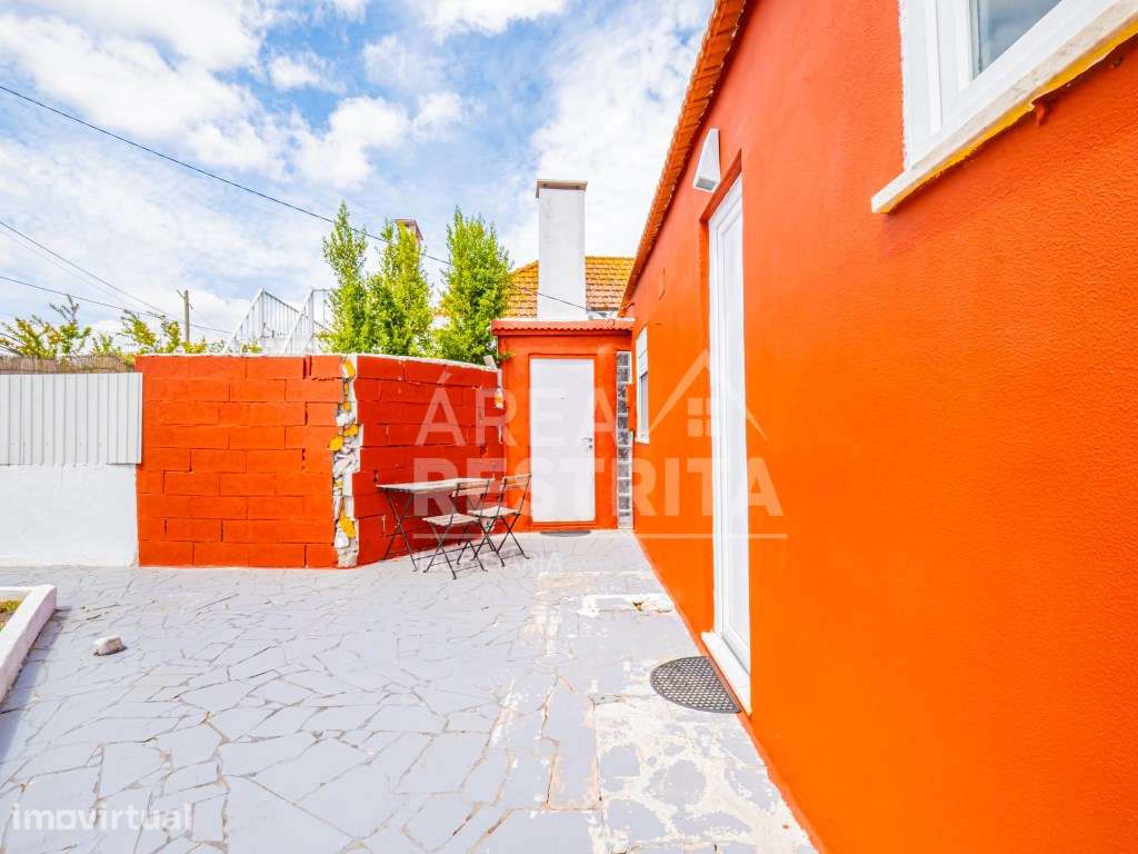 TERRENO COM BENFEITORIA T3 EM SARILHOS GRANDES-MONTIJO - Grande imagem: 5/30