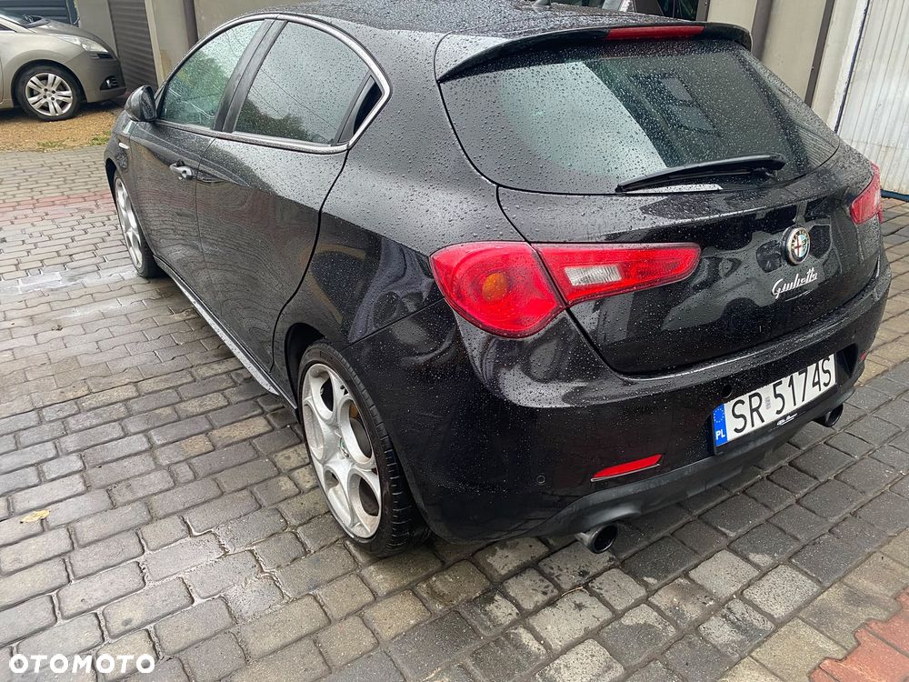 Alfa Romeo Giulietta 2015 photo 3