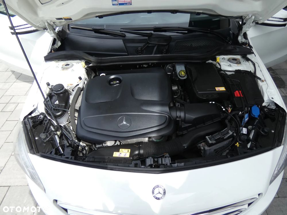 Mercedes-Benz Klasa A 180 (BlueEFFICIENCY) - 35