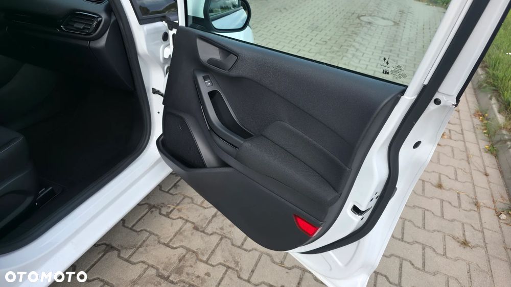 Ford Fiesta 1.1 Connected ASS - 14