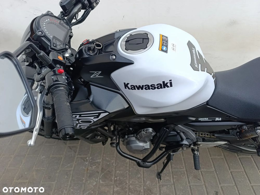 Kawasaki Z 650 - 12
