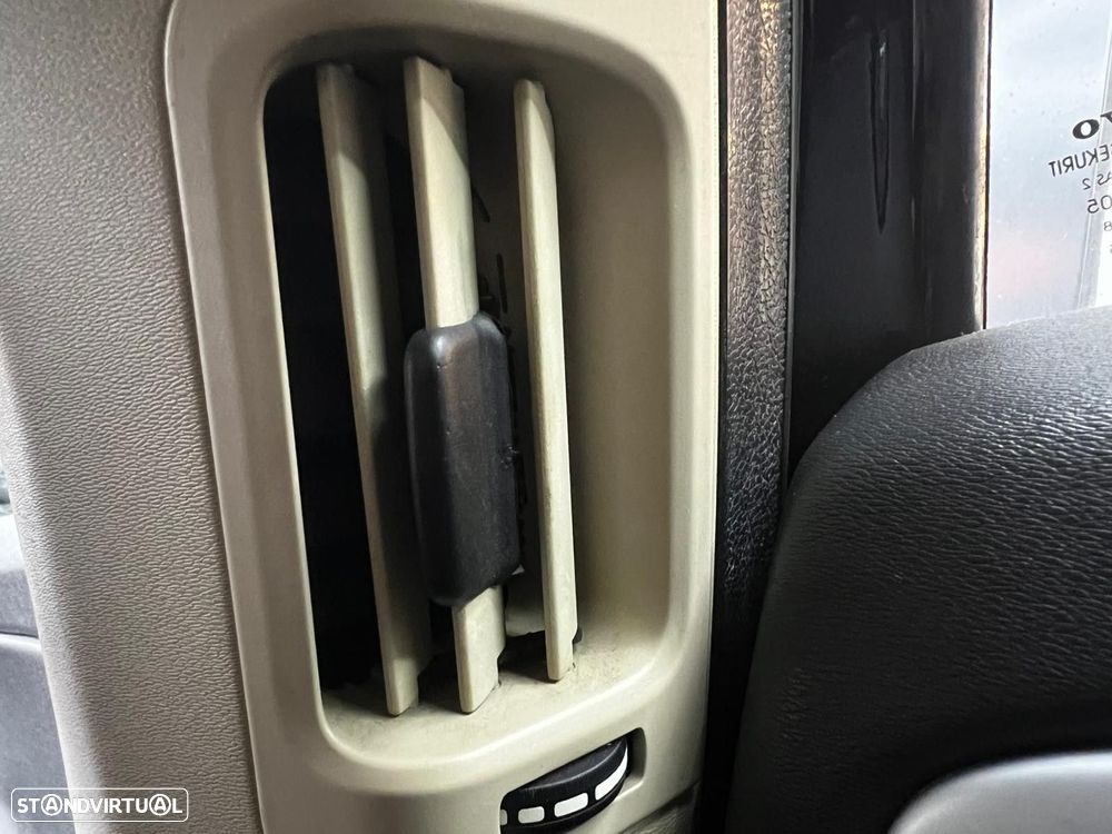 Volvo XC 60 D5 Momentum - 33