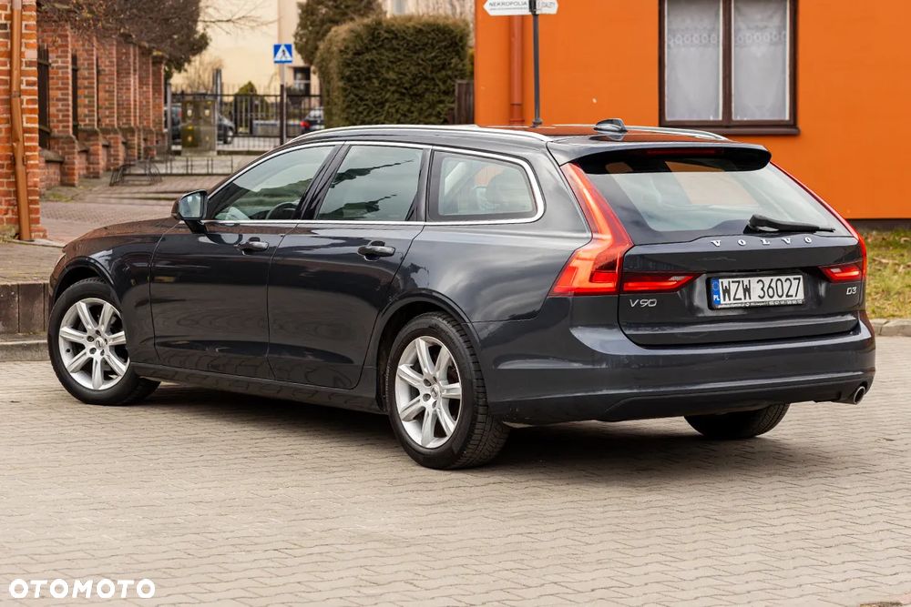 Volvo V90 D3 Momentum - 8