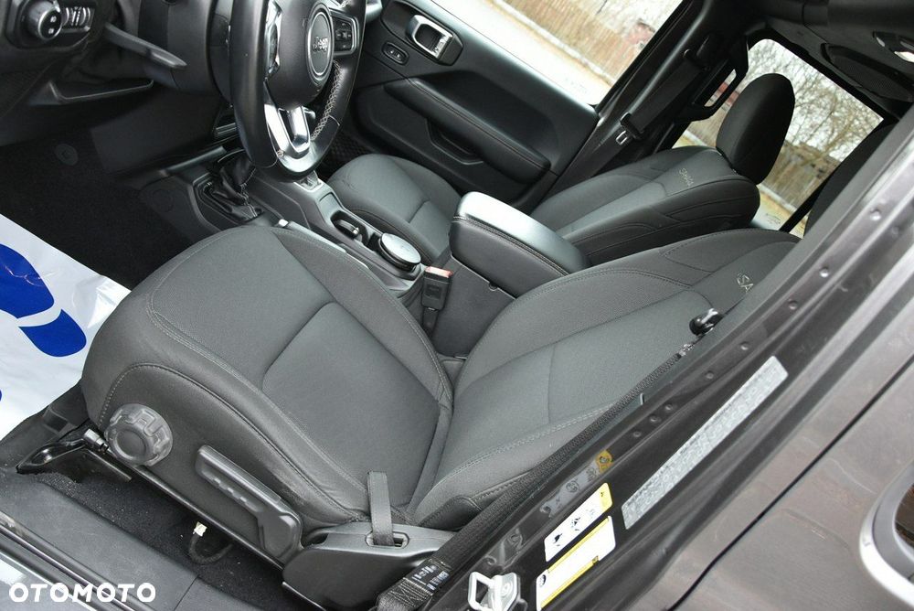 Jeep Wrangler Unlimited GME 2.0 Turbo Sahara - 15