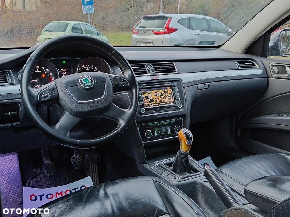 Skoda Superb 2.0 TDI Exclusive - 6