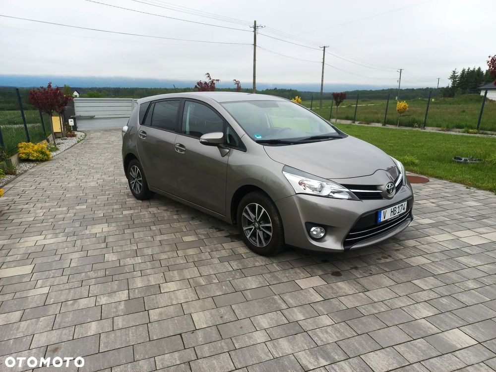 Toyota Verso 1.6 D-4D 5-Sitzer Start/Stop - 12