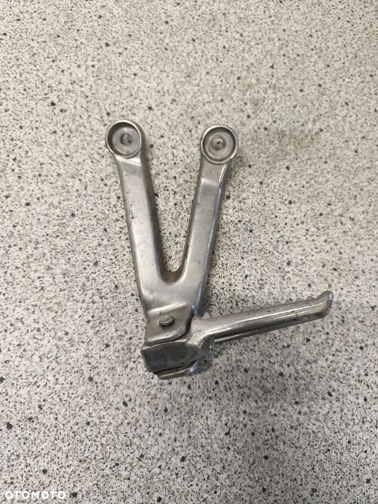 Set lewy tył, podnożek pasażera Honda CBR 900RR CBR900 RR CBR900RR CBR 900 RR - 1