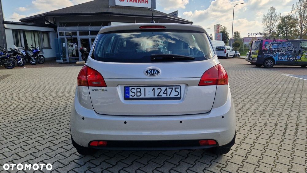 Kia Venga 1.4 M - 11