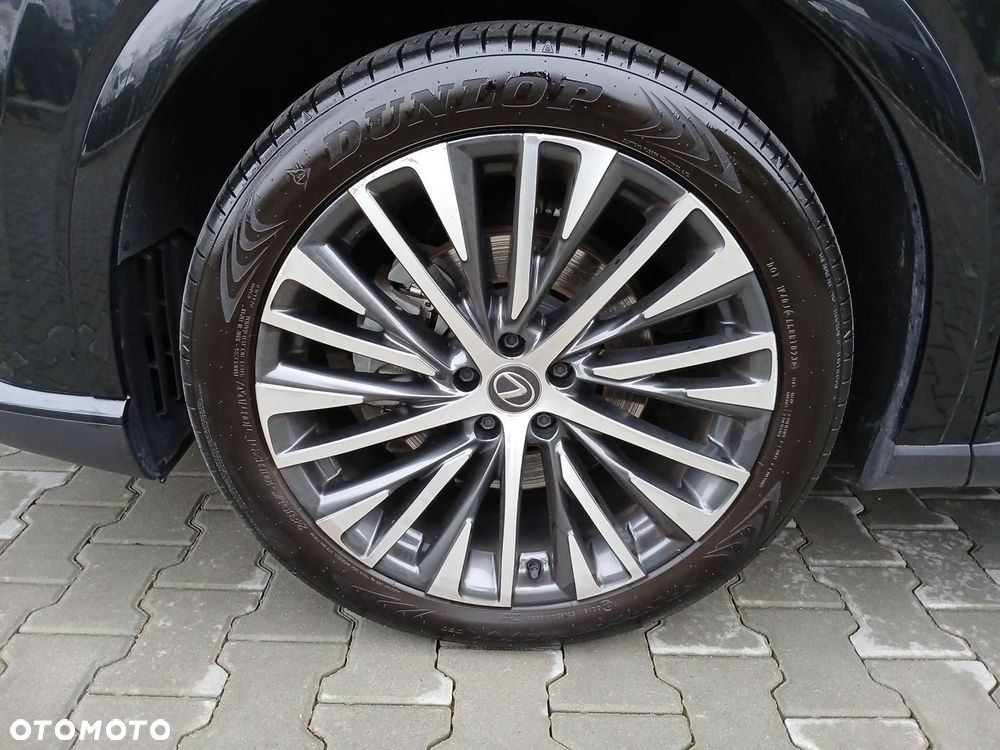 Lexus RX - 25