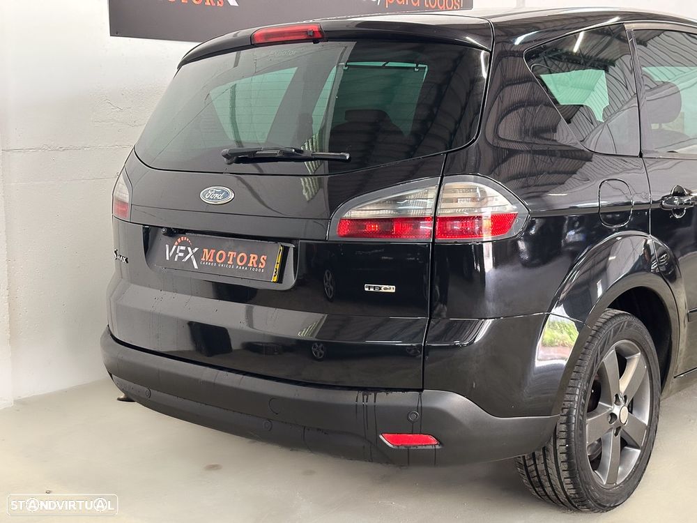 Ford S-Max 2.0 TDCi Titanium 7L - 20