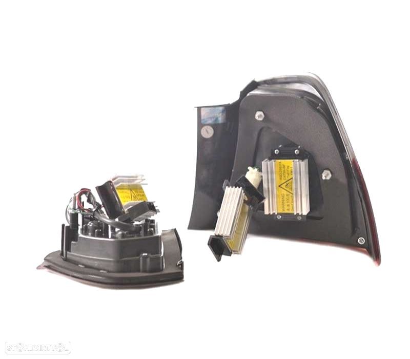 FAROLINS BMW E91 05-08 LED VERMELHO FUMADO ESCURO - 4