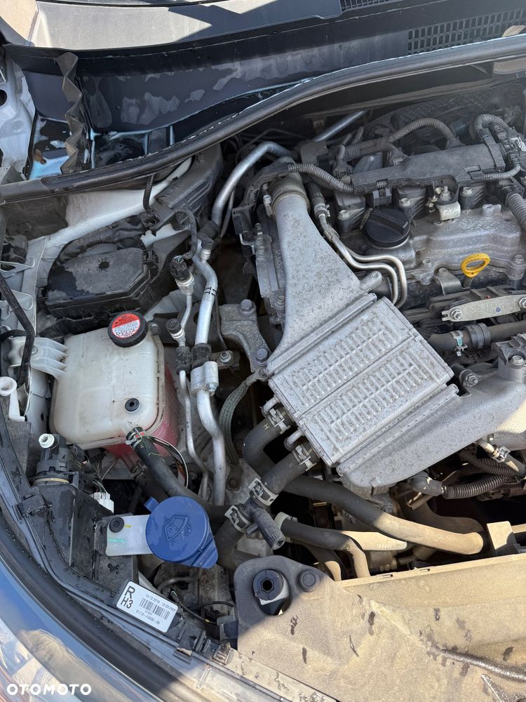 Toyota C-HR 1.2 T Dynamic - 10