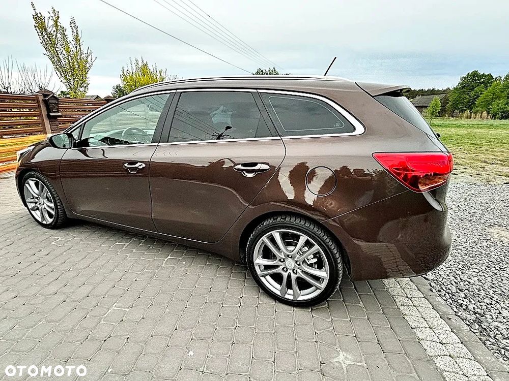 Kia Ceed - 15