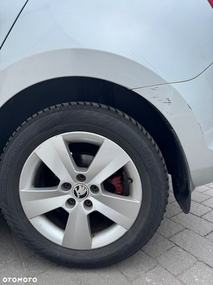 Skoda RAPID 1.2 TSI Ambition - 7