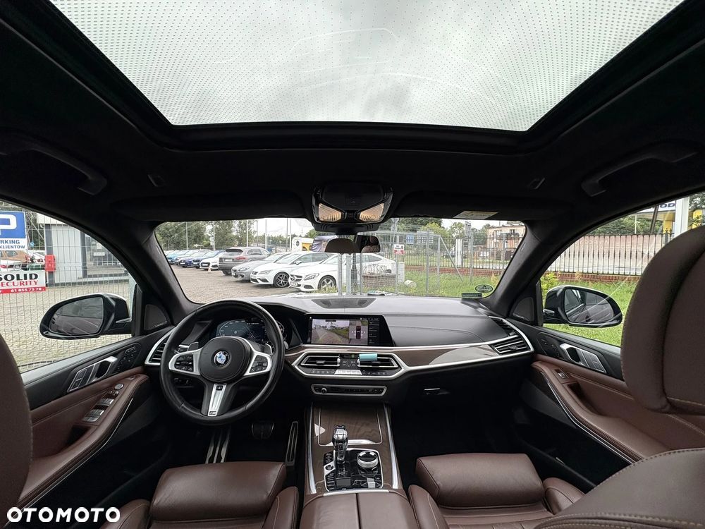 BMW X7 M50i sport - 29