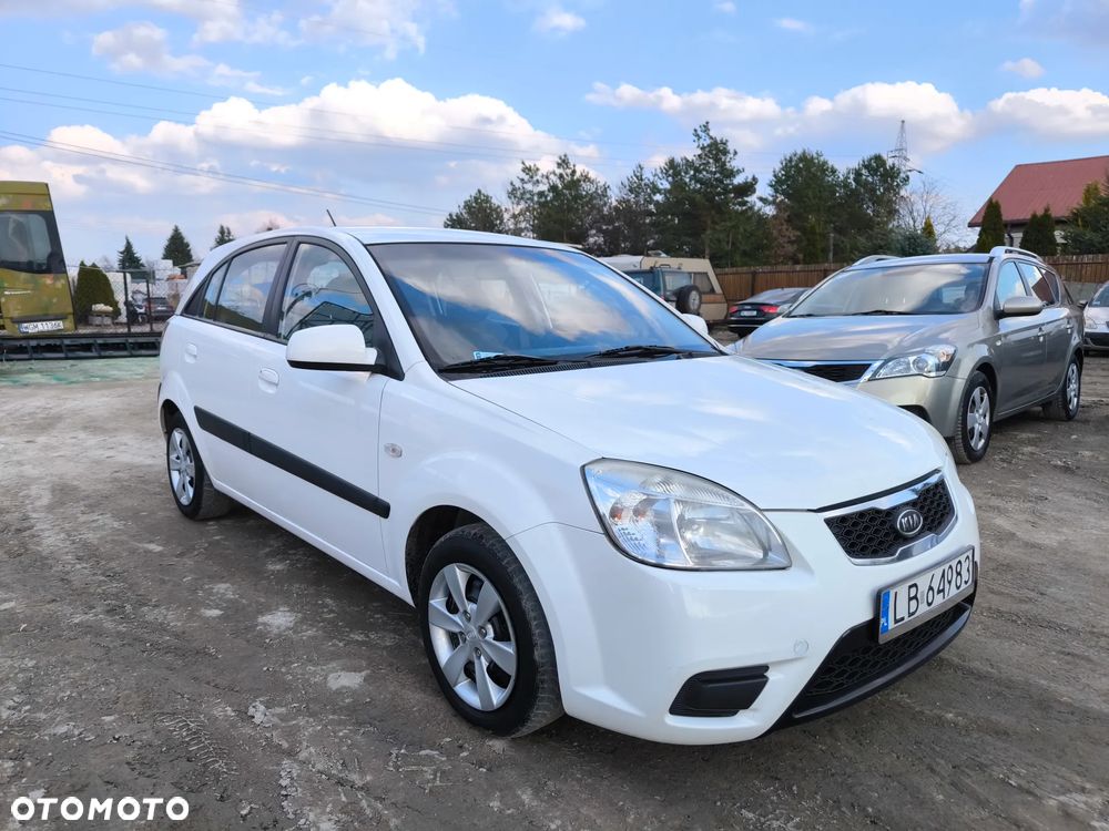 Kia Rio 1.4 EX - 5