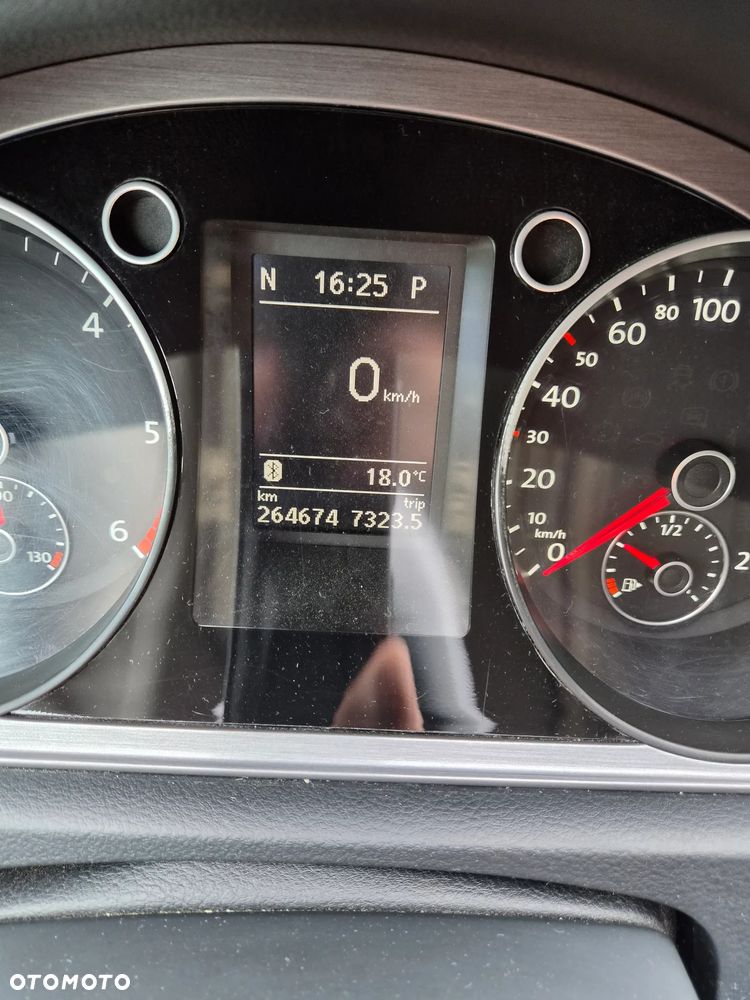Volkswagen Passat 2.0 TDI 4Motion DSG BlueMotion Tech Highline - 10